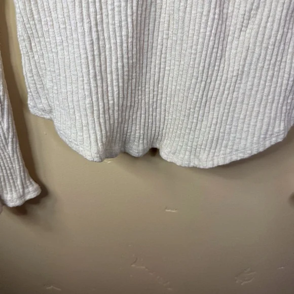Anthropologie T.La Cinched VNeck Ribbed Top Cream Size Small Classic Boho - Picture 6 of 9
